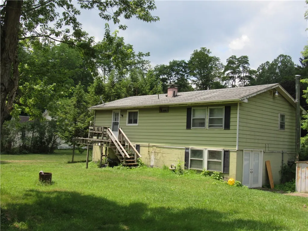 18 Mark Circle, Naples, New York 14512, Naples, New York 14512, 2 Bedrooms Bedrooms, 5 Rooms Rooms,2 BathroomsBathrooms,Residential,For Sale,18 Mark Circle, Naples, New York 14512,R1621475