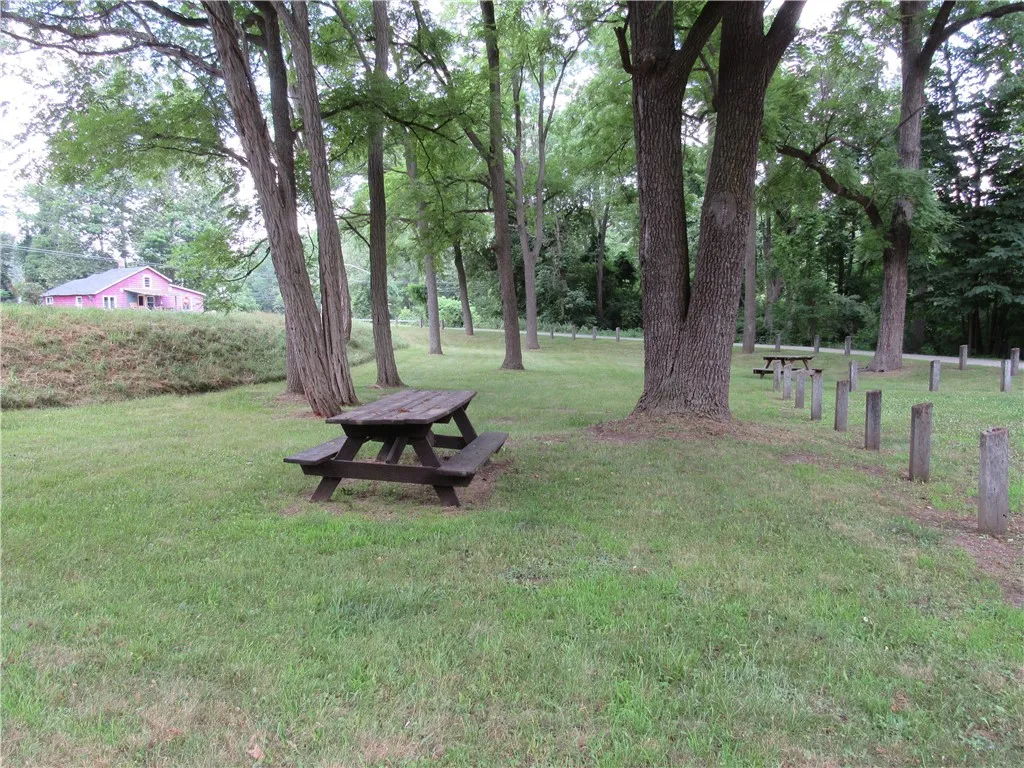 18 Mark Circle, Naples, New York 14512, Naples, New York 14512, 2 Bedrooms Bedrooms, 5 Rooms Rooms,2 BathroomsBathrooms,Residential,For Sale,18 Mark Circle, Naples, New York 14512,R1621475