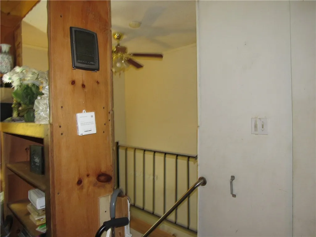 18 Mark Circle, Naples, New York 14512, Naples, New York 14512, 2 Bedrooms Bedrooms, 5 Rooms Rooms,2 BathroomsBathrooms,Residential,For Sale,18 Mark Circle, Naples, New York 14512,R1621475