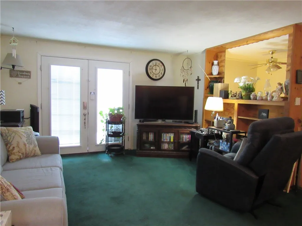 18 Mark Circle, Naples, New York 14512, Naples, New York 14512, 2 Bedrooms Bedrooms, 5 Rooms Rooms,2 BathroomsBathrooms,Residential,For Sale,18 Mark Circle, Naples, New York 14512,R1621475