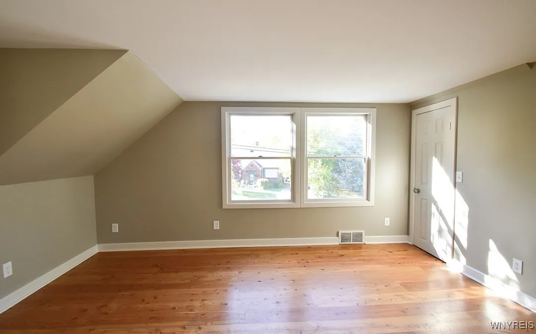 51 North Forest Road, Amherst, New York 14221, Amherst, New York 14221, 2 Bedrooms Bedrooms, 6 Rooms Rooms,2 BathroomsBathrooms,Residential,For Sale,51 North Forest Road, Amherst, New York 14221,B1621652