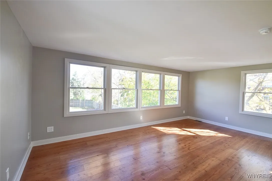 51 North Forest Road, Amherst, New York 14221, Amherst, New York 14221, 2 Bedrooms Bedrooms, 6 Rooms Rooms,2 BathroomsBathrooms,Residential,For Sale,51 North Forest Road, Amherst, New York 14221,B1621652