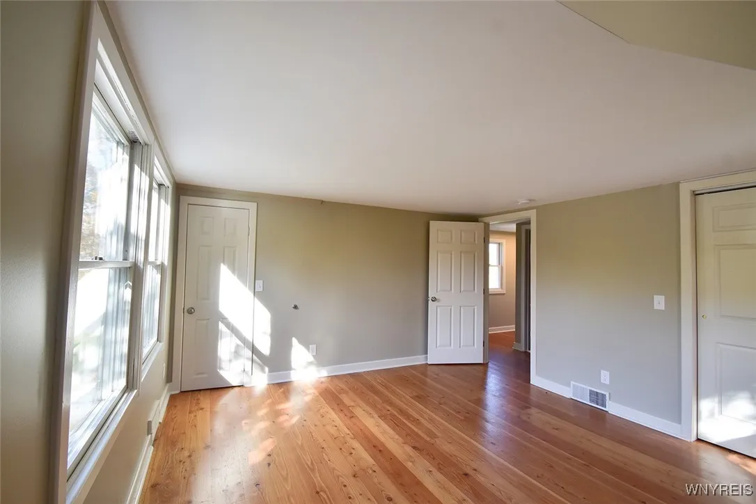 51 North Forest Road, Amherst, New York 14221, Amherst, New York 14221, 2 Bedrooms Bedrooms, 6 Rooms Rooms,2 BathroomsBathrooms,Residential,For Sale,51 North Forest Road, Amherst, New York 14221,B1621652