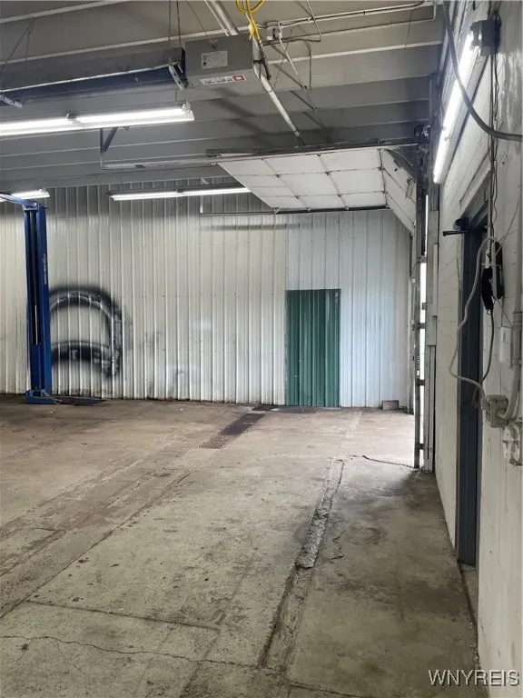 311 Kenmore Avenue, Tonawanda, New York 14223, Tonawanda, New York 14223, ,Commercial Lease,For Rent,311 Kenmore Avenue, Tonawanda, New York 14223,B1621657