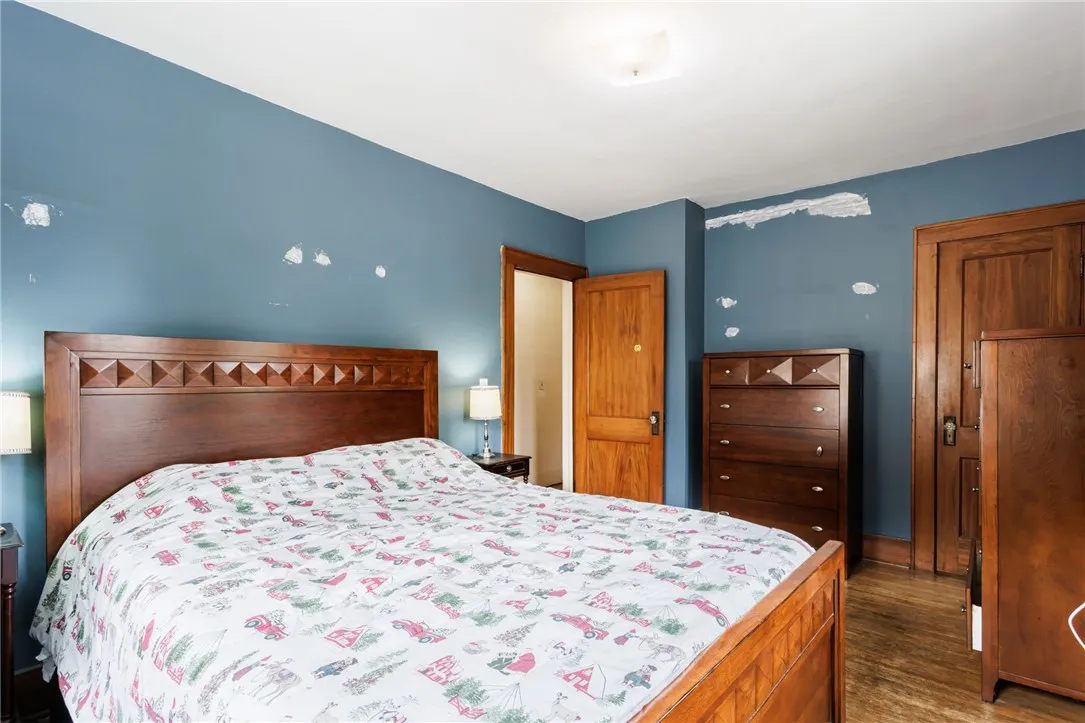 802 Merchants Road, Rochester, New York 14609, Rochester, New York 14609, 3 Bedrooms Bedrooms, 6 Rooms Rooms,1 BathroomBathrooms,Residential,For Sale,802 Merchants Road, Rochester, New York 14609,R1620243