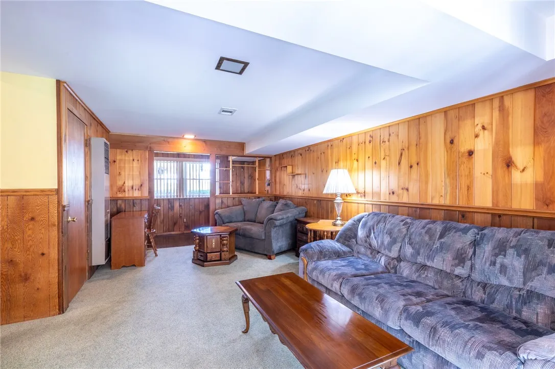 146 Summit Hill Drive, Greece, New York 14612, Greece, New York 14612, 3 Bedrooms Bedrooms, 7 Rooms Rooms,1 BathroomBathrooms,Residential,For Sale,146 Summit Hill Drive, Greece, New York 14612,R1621613