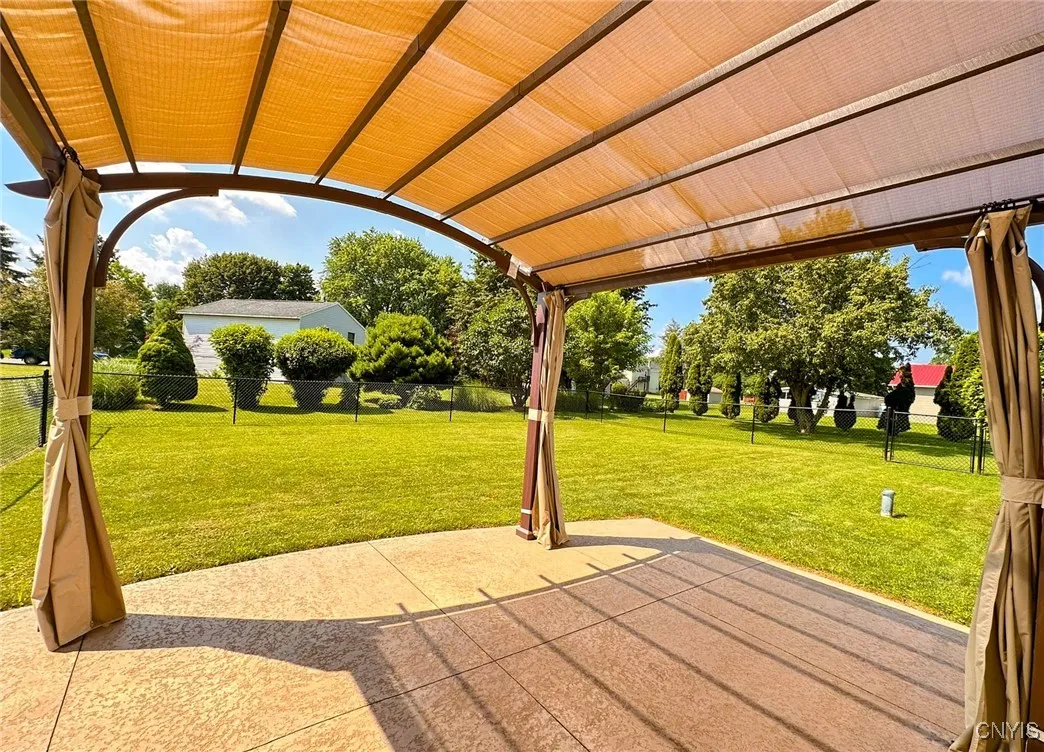 106 Kay Drive, Lenox, New York 13163, Lenox, New York 13163, 4 Bedrooms Bedrooms, 8 Rooms Rooms,2 BathroomsBathrooms,Residential,For Sale,106 Kay Drive, Lenox, New York 13163,S1621735