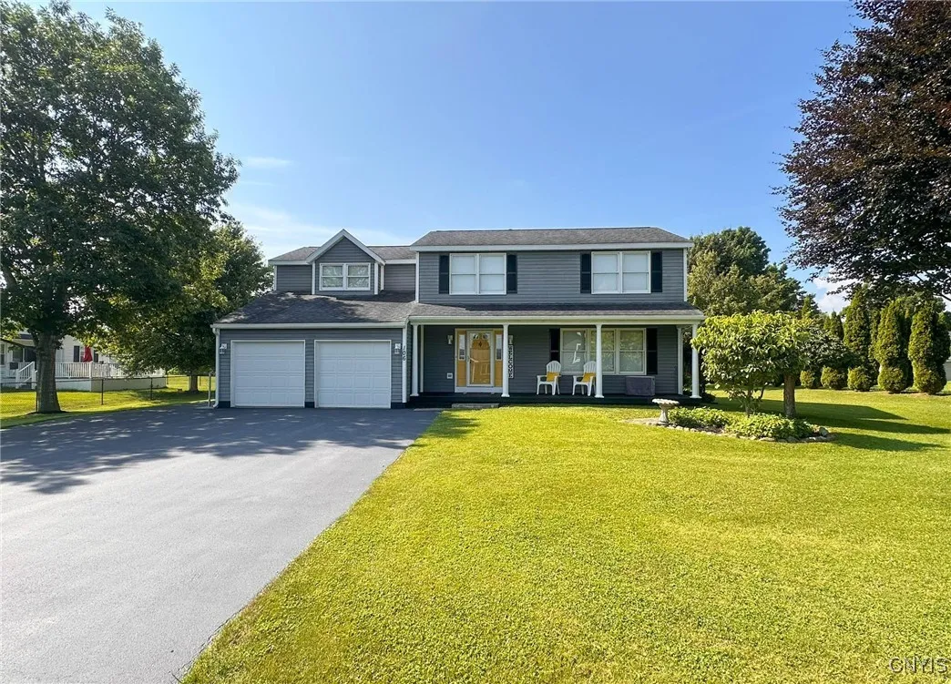 106 Kay Drive, Lenox, New York 13163, Lenox, New York 13163, 4 Bedrooms Bedrooms, 8 Rooms Rooms,2 BathroomsBathrooms,Residential,For Sale,106 Kay Drive, Lenox, New York 13163,S1621735