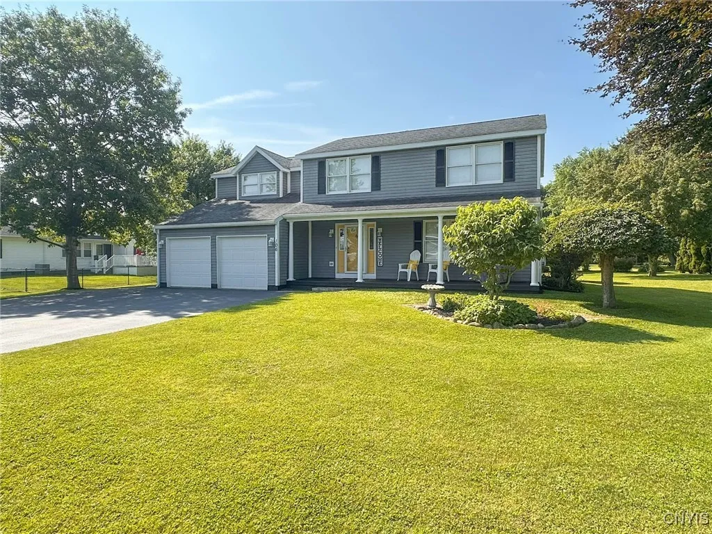106 Kay Drive, Lenox, New York 13163, Lenox, New York 13163, 4 Bedrooms Bedrooms, 8 Rooms Rooms,2 BathroomsBathrooms,Residential,For Sale,106 Kay Drive, Lenox, New York 13163,S1621735