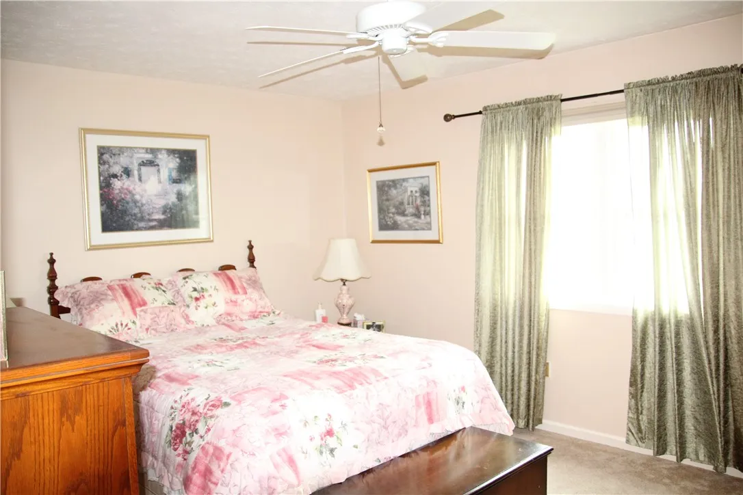 24 Spring Flower Dr Drive, Chili, New York 14514, Chili, New York 14514, 3 Bedrooms Bedrooms, 5 Rooms Rooms,2 BathroomsBathrooms,Residential,For Sale,24 Spring Flower Dr Drive, Chili, New York 14514,R1621643