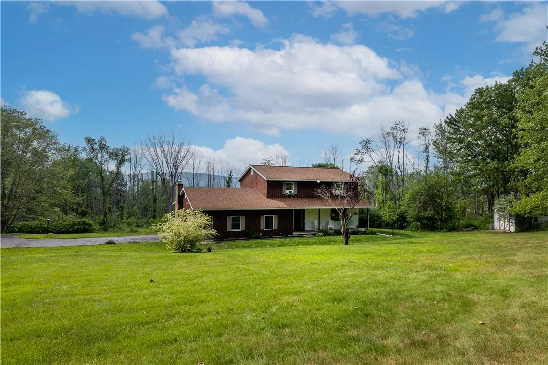 29 Valley View Drive, Big Flats, New York 14903, Big Flats, New York 14903, 4 Bedrooms Bedrooms, 13 Rooms Rooms,3 BathroomsBathrooms,Residential,For Sale,29 Valley View Drive, Big Flats, New York 14903,R1621427