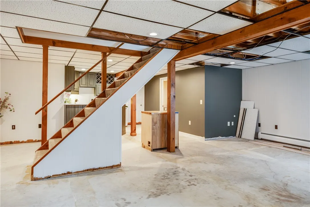 29 Valley View Drive, Big Flats, New York 14903, Big Flats, New York 14903, 4 Bedrooms Bedrooms, 13 Rooms Rooms,3 BathroomsBathrooms,Residential,For Sale,29 Valley View Drive, Big Flats, New York 14903,R1621427