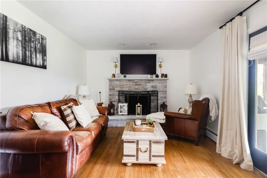 29 Valley View Drive, Big Flats, New York 14903, Big Flats, New York 14903, 4 Bedrooms Bedrooms, 13 Rooms Rooms,3 BathroomsBathrooms,Residential,For Sale,29 Valley View Drive, Big Flats, New York 14903,R1621427