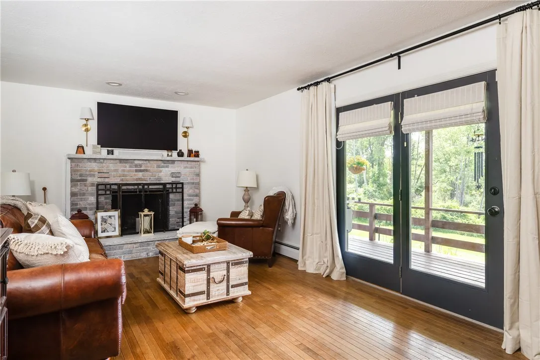 29 Valley View Drive, Big Flats, New York 14903, Big Flats, New York 14903, 4 Bedrooms Bedrooms, 13 Rooms Rooms,3 BathroomsBathrooms,Residential,For Sale,29 Valley View Drive, Big Flats, New York 14903,R1621427