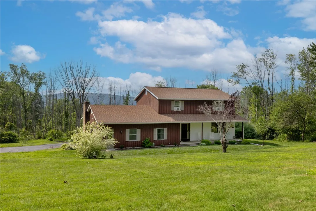 29 Valley View Drive, Big Flats, New York 14903, Big Flats, New York 14903, 4 Bedrooms Bedrooms, 13 Rooms Rooms,3 BathroomsBathrooms,Residential,For Sale,29 Valley View Drive, Big Flats, New York 14903,R1621427