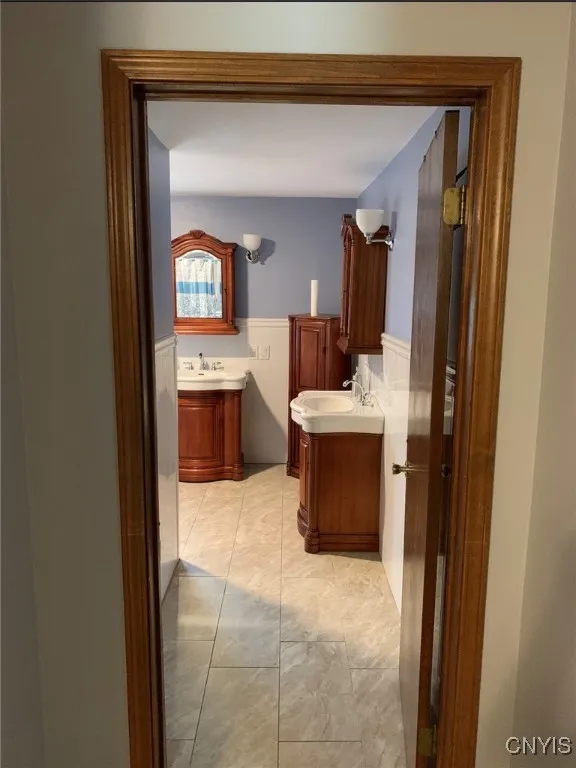 135 Button Lane, Frankfort, New York 13340, Frankfort, New York 13340, 3 Bedrooms Bedrooms, 10 Rooms Rooms,3 BathroomsBathrooms,Residential Lease,For Rent,135 Button Lane, Frankfort, New York 13340,S1621114