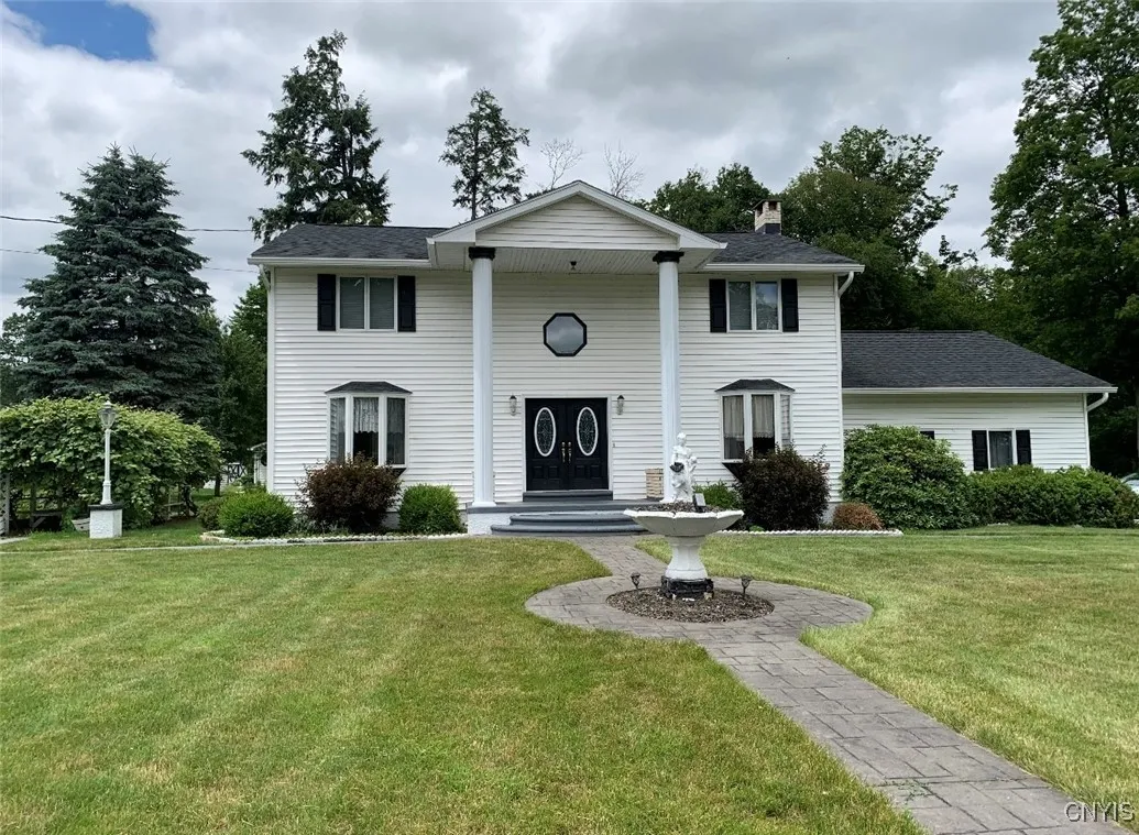 135 Button Lane, Frankfort, New York 13340, Frankfort, New York 13340, 3 Bedrooms Bedrooms, 10 Rooms Rooms,3 BathroomsBathrooms,Residential Lease,For Rent,135 Button Lane, Frankfort, New York 13340,S1621114