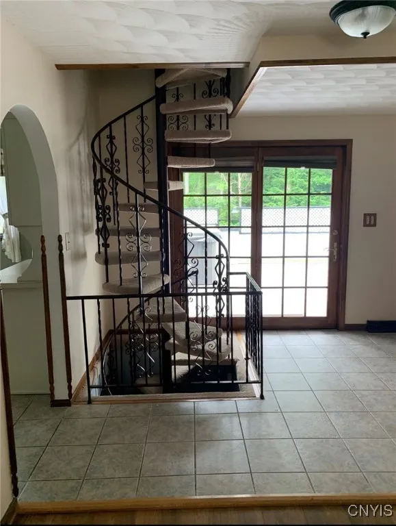 135 Button Lane, Frankfort, New York 13340, Frankfort, New York 13340, 3 Bedrooms Bedrooms, 10 Rooms Rooms,3 BathroomsBathrooms,Residential Lease,For Rent,135 Button Lane, Frankfort, New York 13340,S1621114