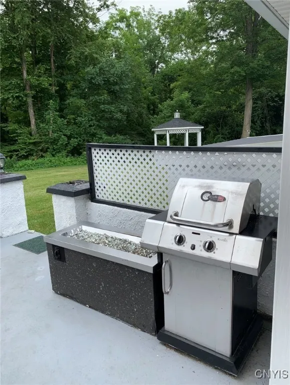135 Button Lane, Frankfort, New York 13340, Frankfort, New York 13340, 3 Bedrooms Bedrooms, 10 Rooms Rooms,3 BathroomsBathrooms,Residential Lease,For Rent,135 Button Lane, Frankfort, New York 13340,S1621114