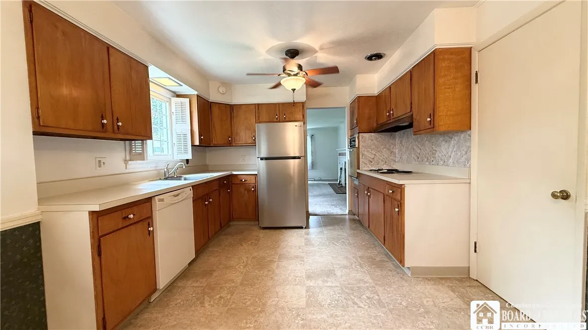 147 Sturges Street, Jamestown, New York 14701, Jamestown, New York 14701, 2 Bedrooms Bedrooms, 5 Rooms Rooms,1 BathroomBathrooms,Residential,For Sale,147 Sturges Street, Jamestown, New York 14701,R1621537