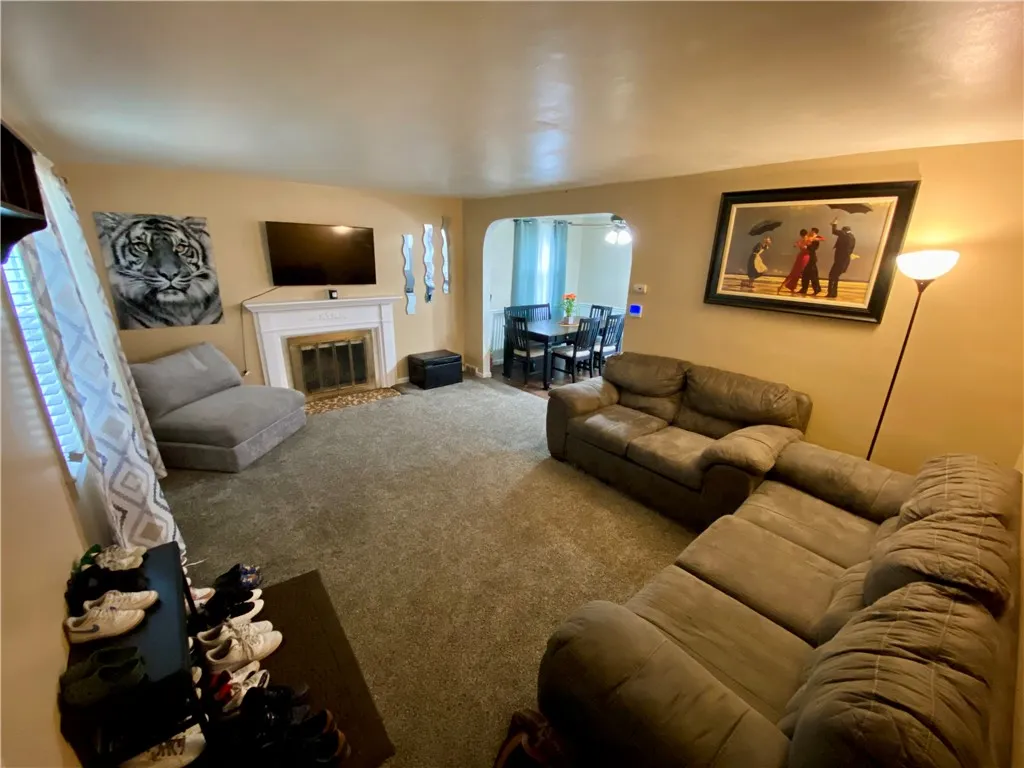 114 Arrowhead Drive, Gates, New York 14624, Gates, New York 14624, 3 Bedrooms Bedrooms, 6 Rooms Rooms,1 BathroomBathrooms,Residential,For Sale,114 Arrowhead Drive, Gates, New York 14624,R1621698