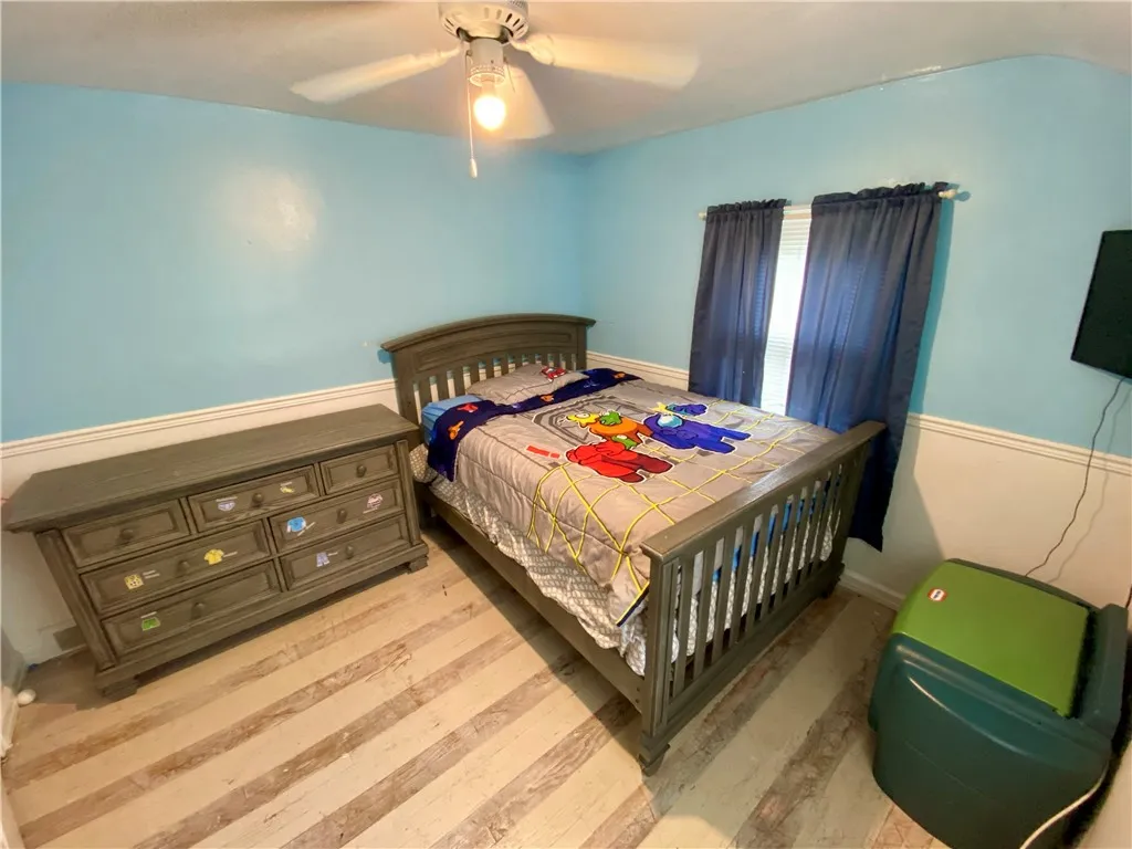 114 Arrowhead Drive, Gates, New York 14624, Gates, New York 14624, 3 Bedrooms Bedrooms, 6 Rooms Rooms,1 BathroomBathrooms,Residential,For Sale,114 Arrowhead Drive, Gates, New York 14624,R1621698