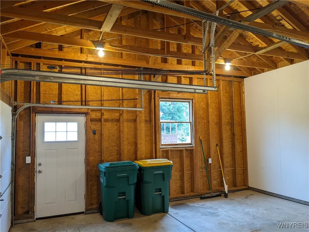 6244 Bartz Road, Lockport Town, New York 14094, Lockport Town, New York 14094, 4 Bedrooms Bedrooms, 7 Rooms Rooms,1 BathroomBathrooms,Residential,For Sale,6244 Bartz Road, Lockport Town, New York 14094,B1621431