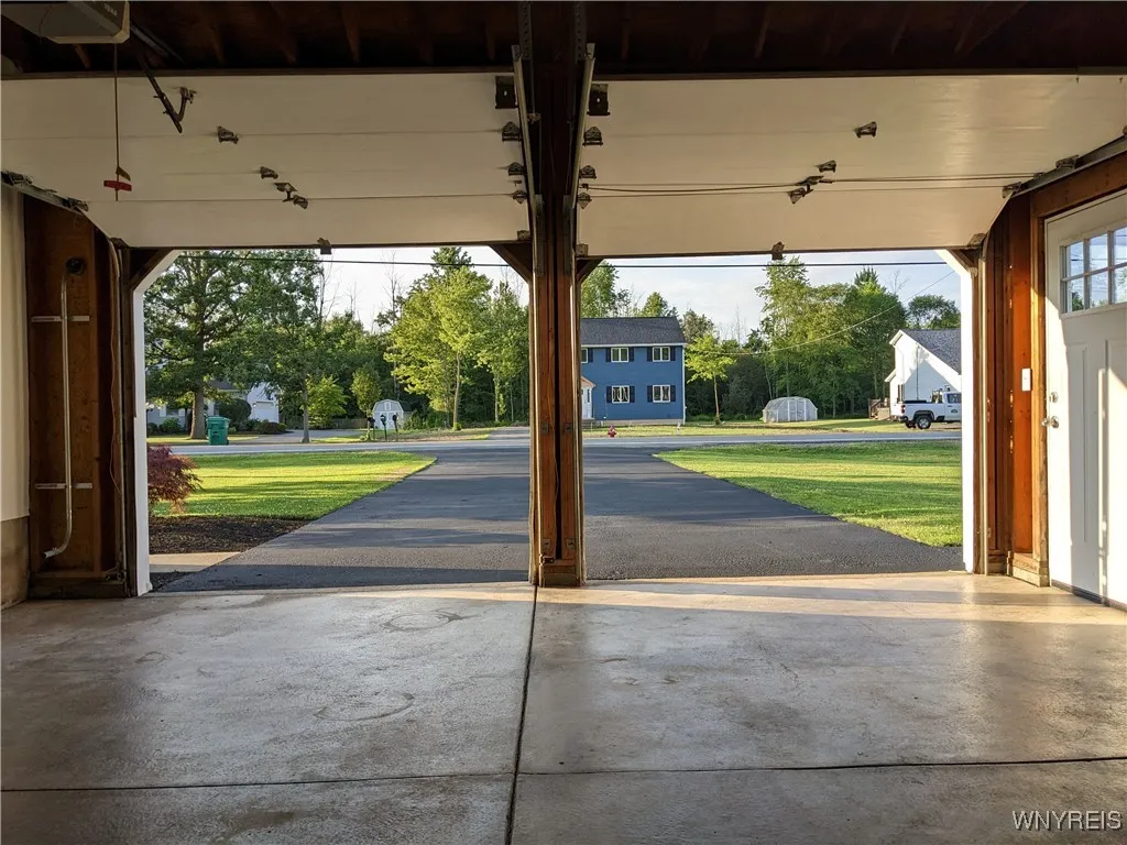 6244 Bartz Road, Lockport Town, New York 14094, Lockport Town, New York 14094, 4 Bedrooms Bedrooms, 7 Rooms Rooms,1 BathroomBathrooms,Residential,For Sale,6244 Bartz Road, Lockport Town, New York 14094,B1621431