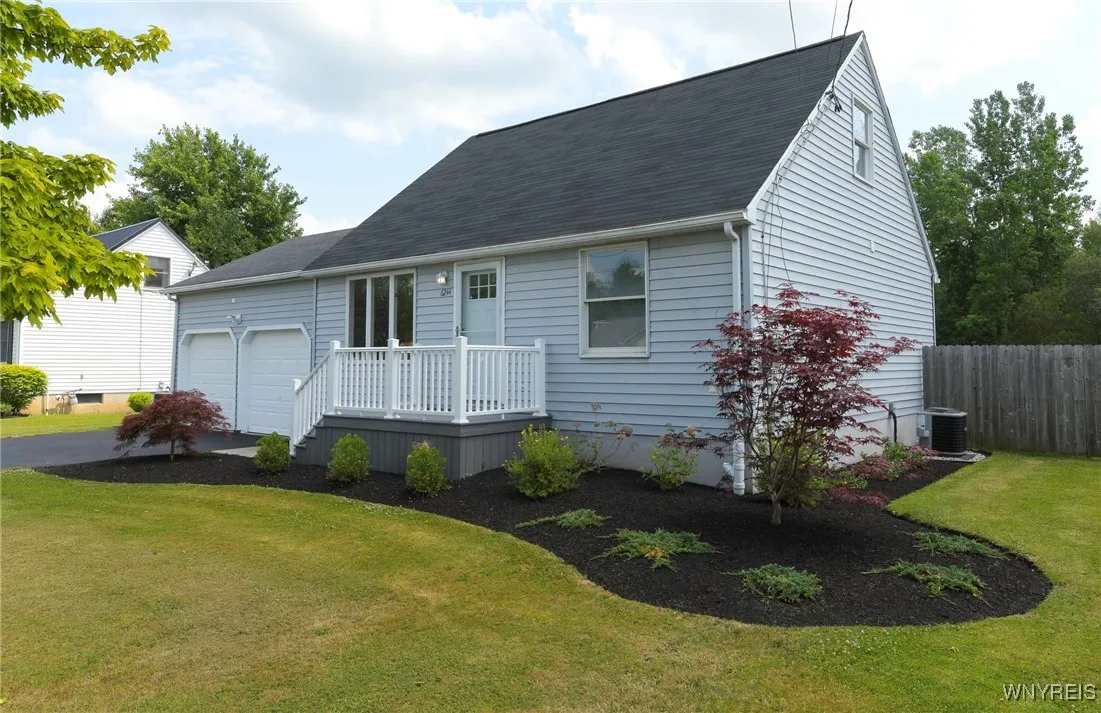 New Landscaping, Porch & Railings (2024)