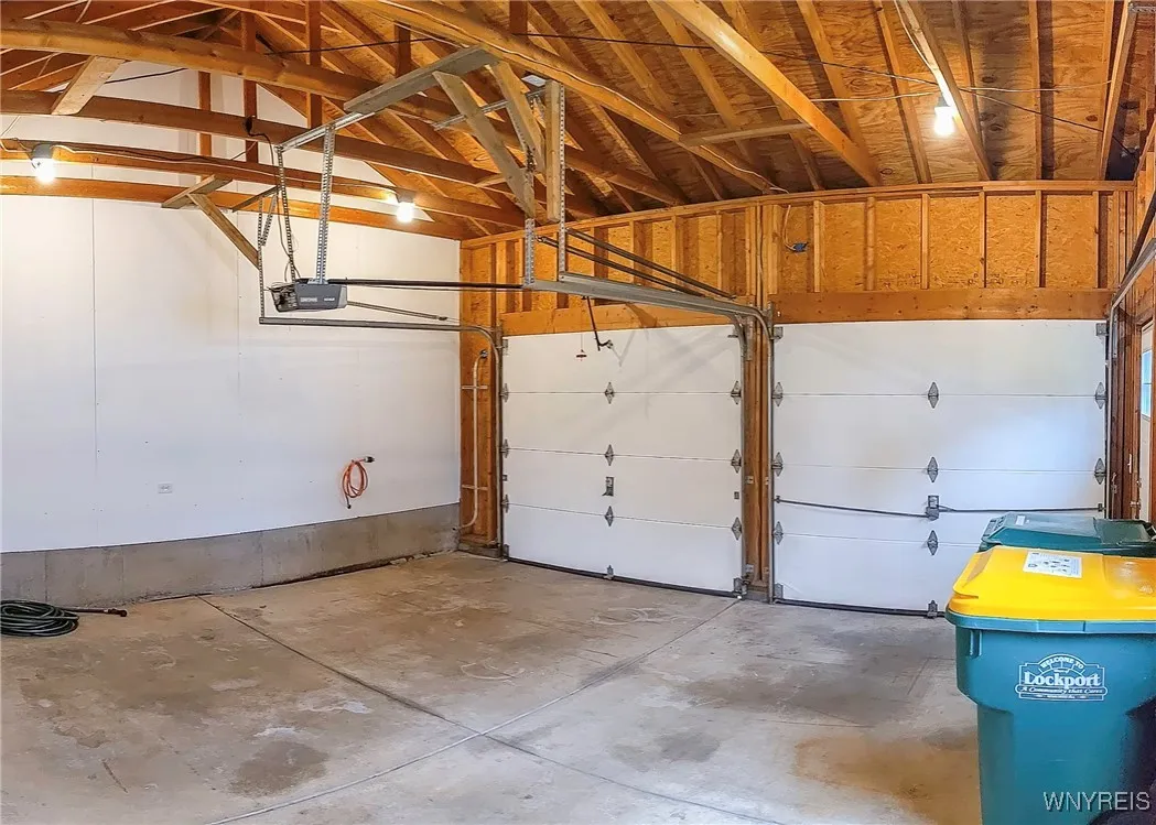 6244 Bartz Road, Lockport Town, New York 14094, Lockport Town, New York 14094, 4 Bedrooms Bedrooms, 7 Rooms Rooms,1 BathroomBathrooms,Residential,For Sale,6244 Bartz Road, Lockport Town, New York 14094,B1621431