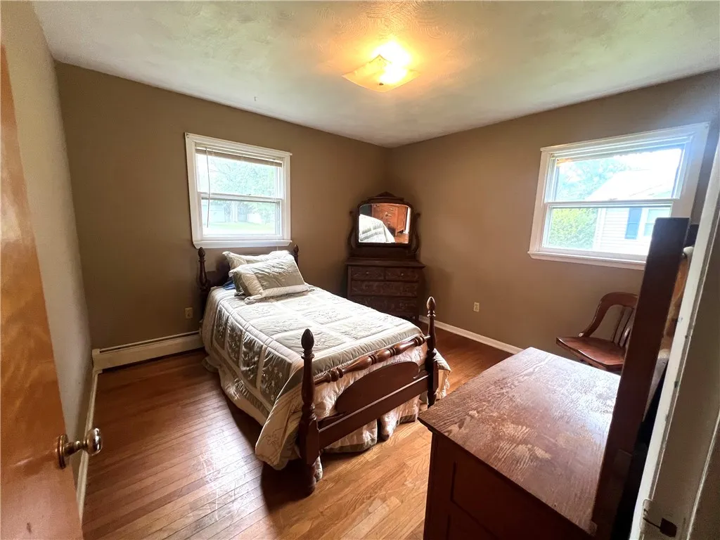 2 Maple Road, Big Flats, New York 14845, Big Flats, New York 14845, 3 Bedrooms Bedrooms, 9 Rooms Rooms,2 BathroomsBathrooms,Residential,For Sale,2 Maple Road, Big Flats, New York 14845,R1619631