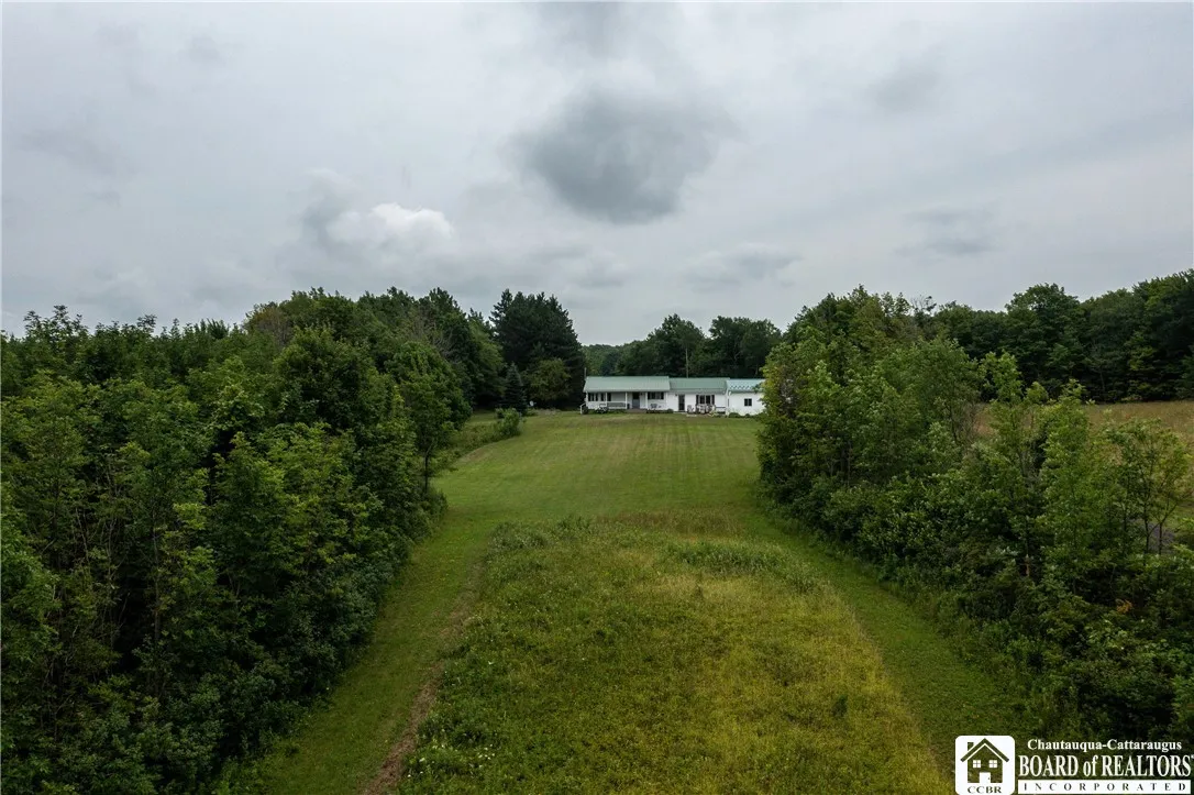 8800 Harmon Hill Road, Pomfret, New York 14063, Pomfret, New York 14063, 2 Bedrooms Bedrooms, 6 Rooms Rooms,1 BathroomBathrooms,Residential,For Sale,8800 Harmon Hill Road, Pomfret, New York 14063,R1621501