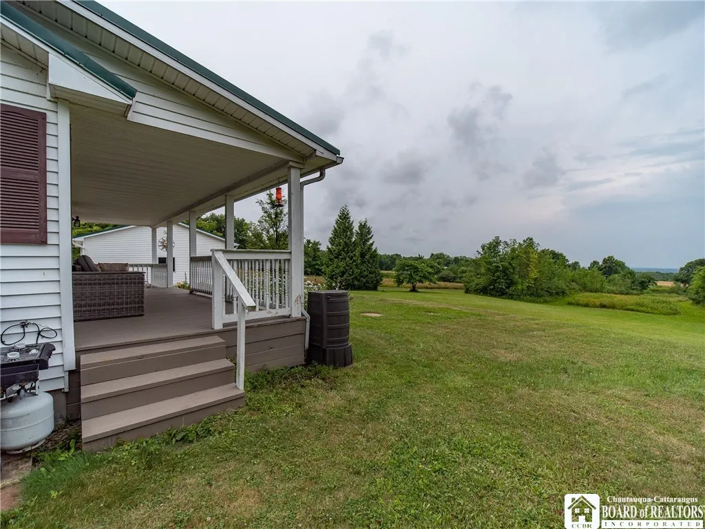 8800 Harmon Hill Road, Pomfret, New York 14063, Pomfret, New York 14063, 2 Bedrooms Bedrooms, 6 Rooms Rooms,1 BathroomBathrooms,Residential,For Sale,8800 Harmon Hill Road, Pomfret, New York 14063,R1621501