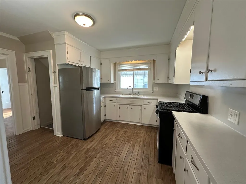 44 Parkwood Road, Rochester, New York 14615, Rochester, New York 14615, 3 Bedrooms Bedrooms, 6 Rooms Rooms,2 BathroomsBathrooms,Residential Lease,For Rent,44 Parkwood Road, Rochester, New York 14615,R1620955