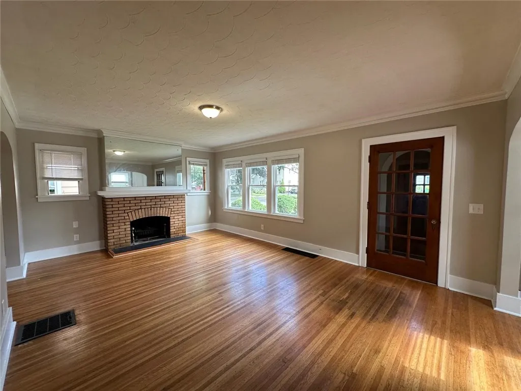 44 Parkwood Road, Rochester, New York 14615, Rochester, New York 14615, 3 Bedrooms Bedrooms, 6 Rooms Rooms,2 BathroomsBathrooms,Residential Lease,For Rent,44 Parkwood Road, Rochester, New York 14615,R1620955