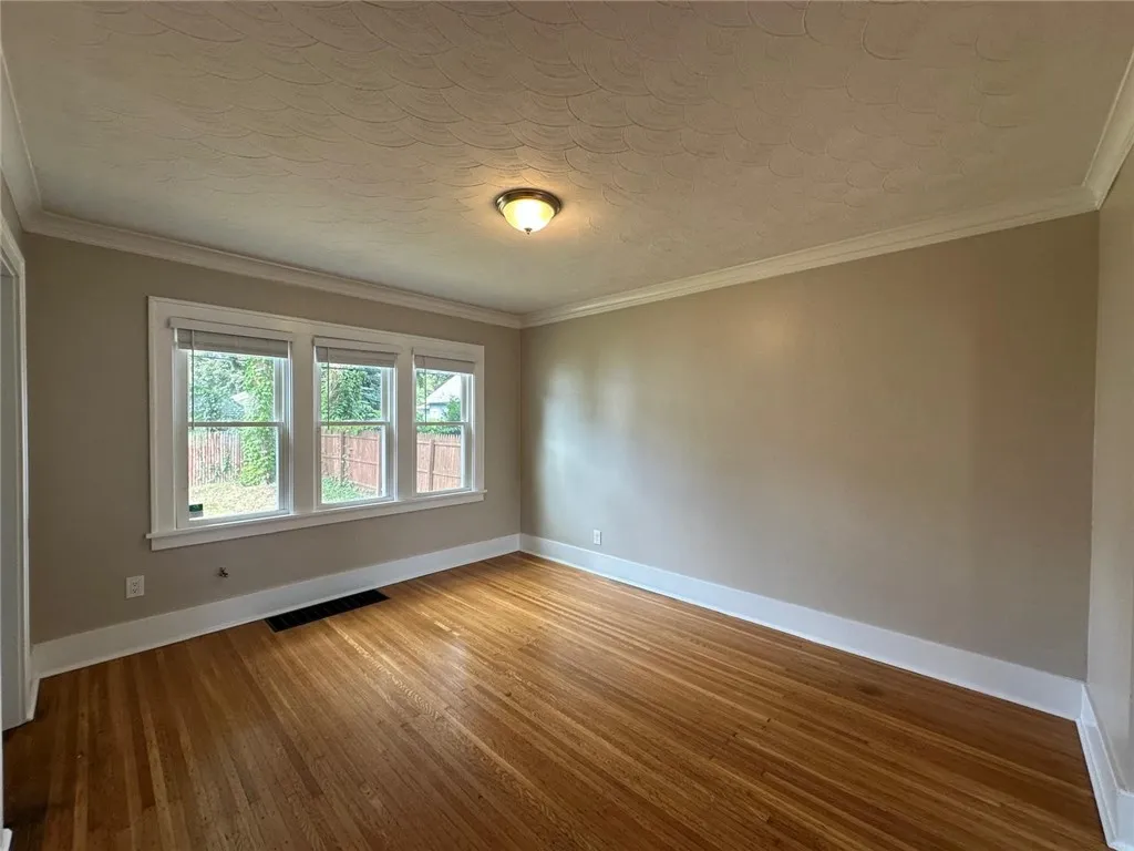 44 Parkwood Road, Rochester, New York 14615, Rochester, New York 14615, 3 Bedrooms Bedrooms, 6 Rooms Rooms,2 BathroomsBathrooms,Residential Lease,For Rent,44 Parkwood Road, Rochester, New York 14615,R1620955