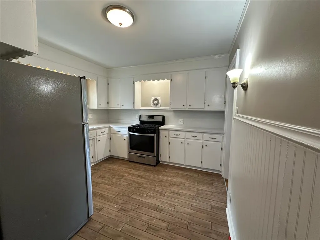 44 Parkwood Road, Rochester, New York 14615, Rochester, New York 14615, 3 Bedrooms Bedrooms, 6 Rooms Rooms,2 BathroomsBathrooms,Residential Lease,For Rent,44 Parkwood Road, Rochester, New York 14615,R1620955