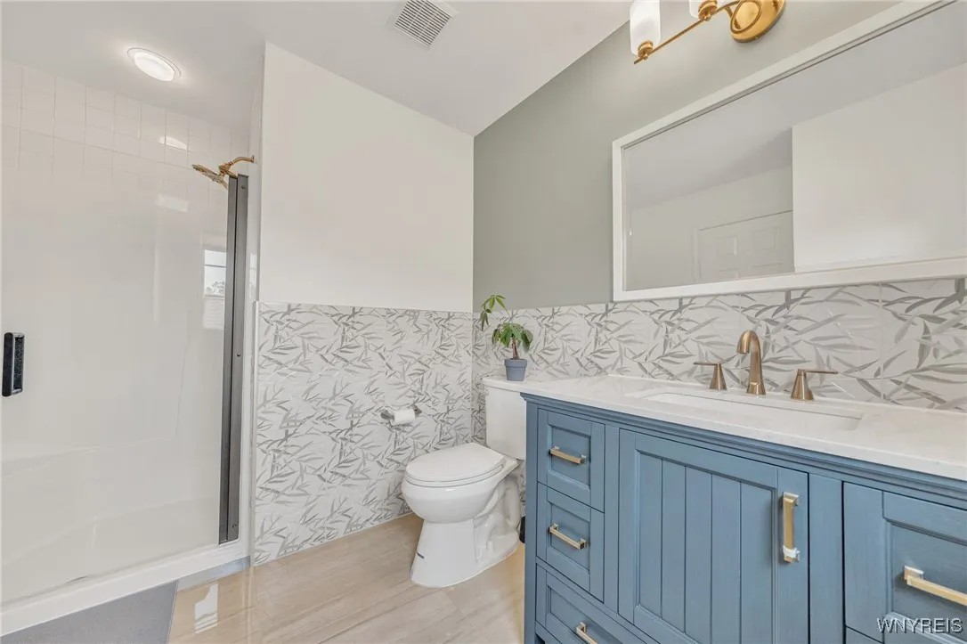 bath3 - 2nd floor