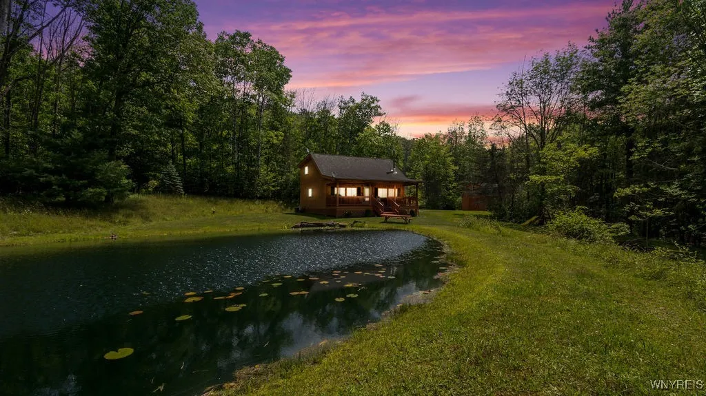 8911 Hoyett Road, Clarksville, New York 14727, Clarksville, New York 14727, 3 Bedrooms Bedrooms, 6 Rooms Rooms,1 BathroomBathrooms,Residential,For Sale,8911 Hoyett Road, Clarksville, New York 14727,B1621714