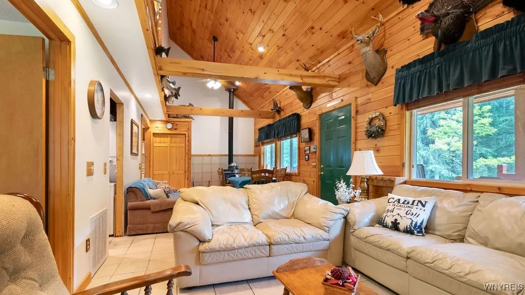 8911 Hoyett Road, Clarksville, New York 14727, Clarksville, New York 14727, 3 Bedrooms Bedrooms, 6 Rooms Rooms,1 BathroomBathrooms,Residential,For Sale,8911 Hoyett Road, Clarksville, New York 14727,B1621714