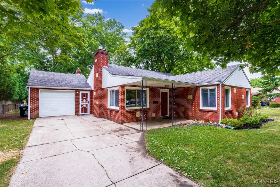 26 Farber Lane, Amherst, New York 14221, Amherst, New York 14221, 3 Bedrooms Bedrooms, 6 Rooms Rooms,1 BathroomBathrooms,Residential,For Sale,26 Farber Lane, Amherst, New York 14221,B1621607