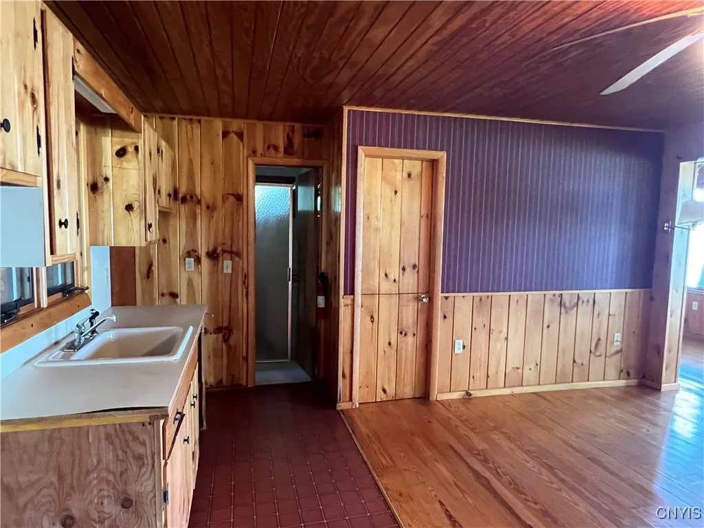 8227 Catfish Point Road, Cape Vincent, New York 13, Cape Vincent, New York 13624, 3 Bedrooms Bedrooms, 4 Rooms Rooms,1 BathroomBathrooms,Residential,For Sale,8227 Catfish Point Road, Cape Vincent, New York 13,S1620737