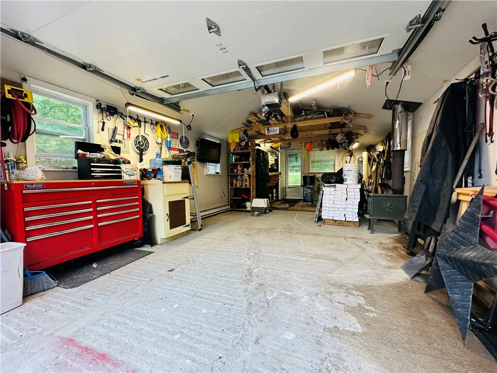 5879 Bonnie Lynn, Fleming, New York 13021, Fleming, New York 13021, 2 Bedrooms Bedrooms, 4 Rooms Rooms,2 BathroomsBathrooms,Residential,For Sale,5879 Bonnie Lynn, Fleming, New York 13021,R1620194