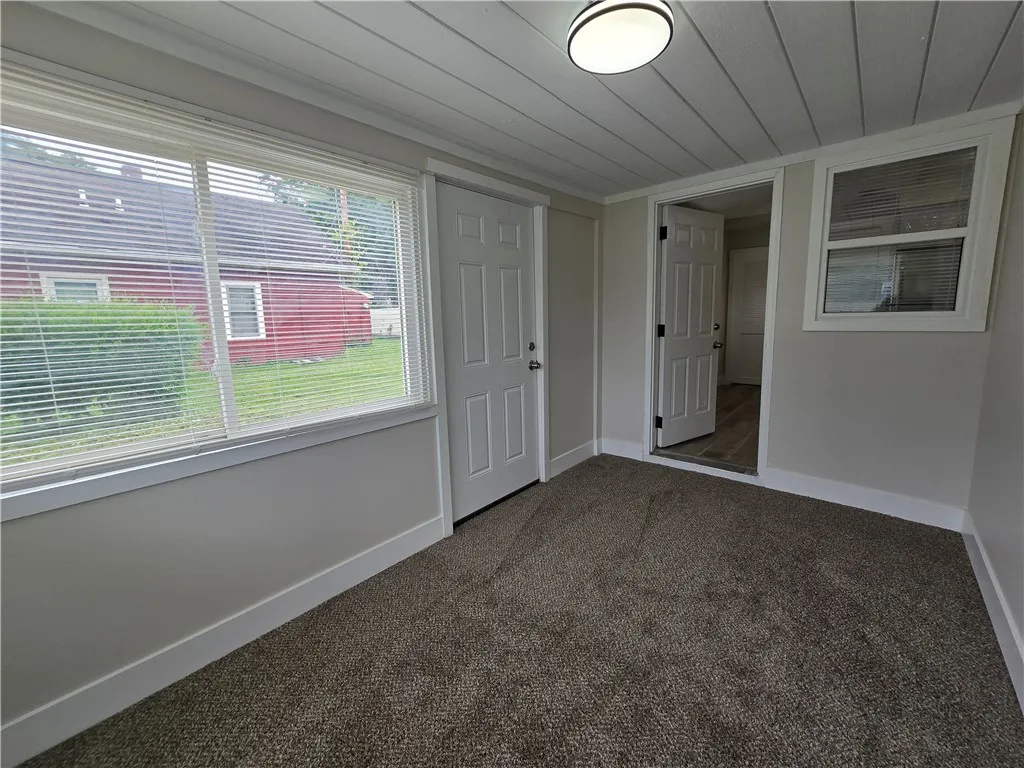 2381 Culver Road, Irondequoit, New York 14609, Irondequoit, New York 14609, 3 Bedrooms Bedrooms, 6 Rooms Rooms,2 BathroomsBathrooms,Residential,For Sale,2381 Culver Road, Irondequoit, New York 14609,R1621656