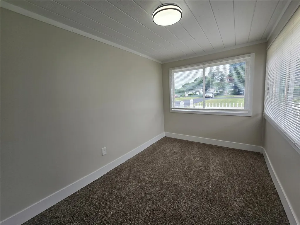 2381 Culver Road, Irondequoit, New York 14609, Irondequoit, New York 14609, 3 Bedrooms Bedrooms, 6 Rooms Rooms,2 BathroomsBathrooms,Residential,For Sale,2381 Culver Road, Irondequoit, New York 14609,R1621656