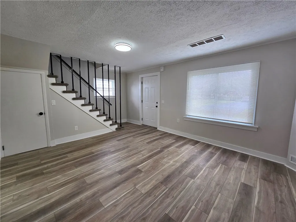 2381 Culver Road, Irondequoit, New York 14609, Irondequoit, New York 14609, 3 Bedrooms Bedrooms, 6 Rooms Rooms,2 BathroomsBathrooms,Residential,For Sale,2381 Culver Road, Irondequoit, New York 14609,R1621656