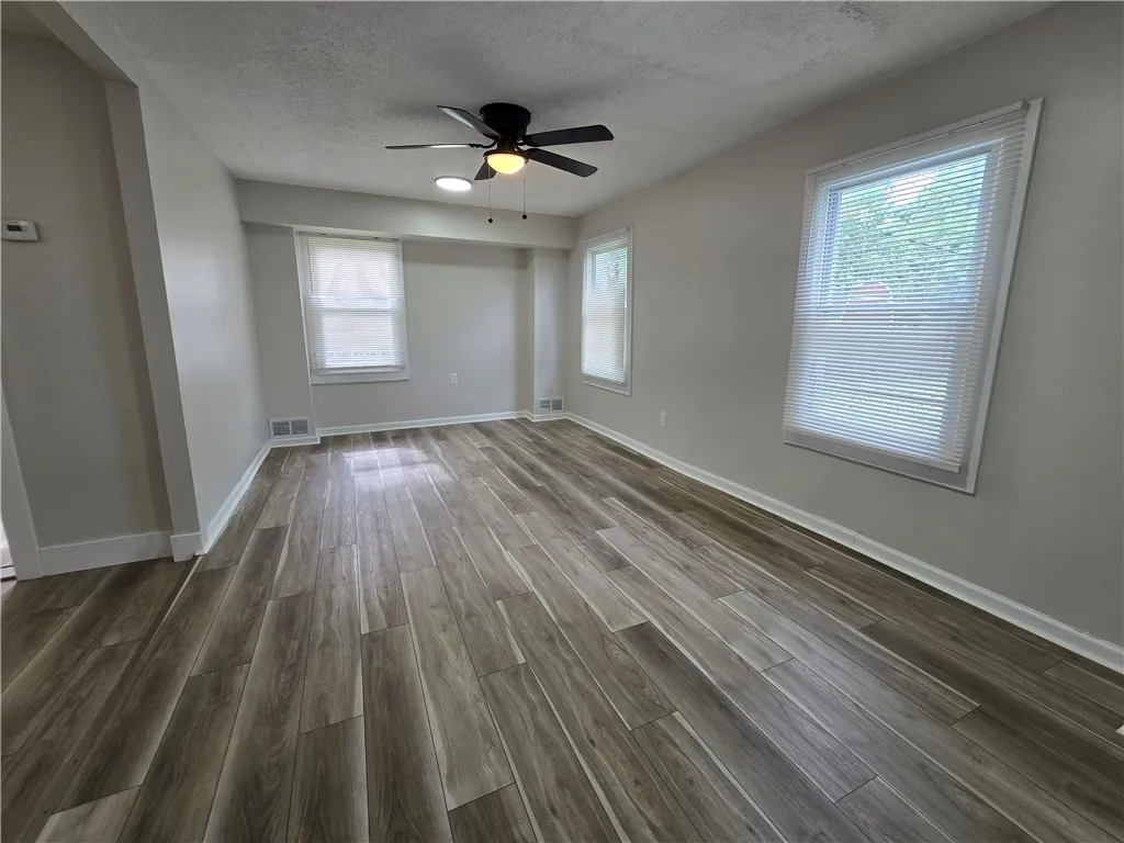 2381 Culver Road, Irondequoit, New York 14609, Irondequoit, New York 14609, 3 Bedrooms Bedrooms, 6 Rooms Rooms,2 BathroomsBathrooms,Residential,For Sale,2381 Culver Road, Irondequoit, New York 14609,R1621656