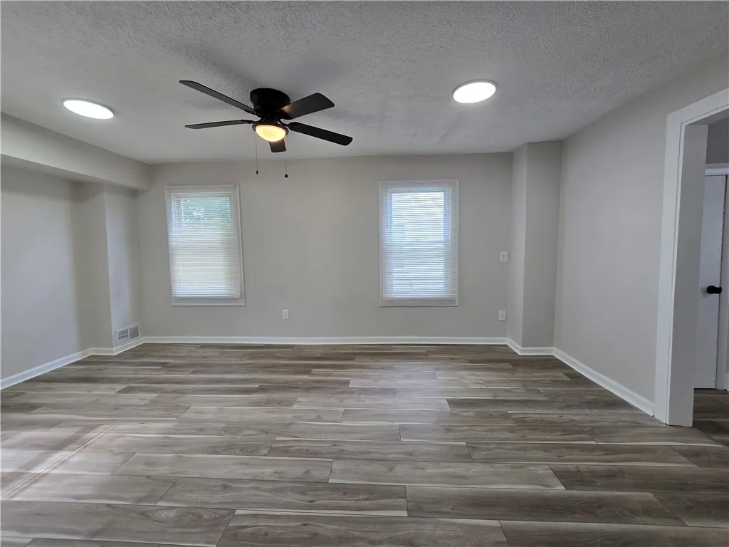 2381 Culver Road, Irondequoit, New York 14609, Irondequoit, New York 14609, 3 Bedrooms Bedrooms, 6 Rooms Rooms,2 BathroomsBathrooms,Residential,For Sale,2381 Culver Road, Irondequoit, New York 14609,R1621656