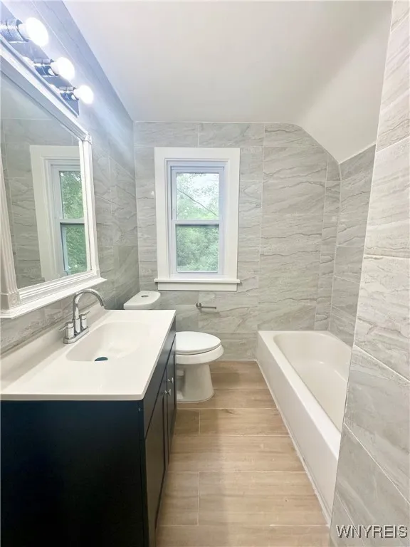 1433 Eggert Road, Amherst, New York 14226, Amherst, New York 14226, 3 Bedrooms Bedrooms, 6 Rooms Rooms,2 BathroomsBathrooms,Residential,For Sale,1433 Eggert Road, Amherst, New York 14226,B1621748