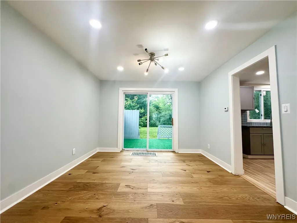 1433 Eggert Road, Amherst, New York 14226, Amherst, New York 14226, 3 Bedrooms Bedrooms, 6 Rooms Rooms,2 BathroomsBathrooms,Residential,For Sale,1433 Eggert Road, Amherst, New York 14226,B1621748
